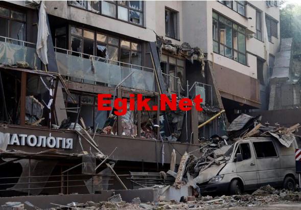 Kiev’de art arda patlamalar! Rusya yeniden saldırdı