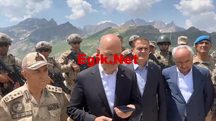 Cumhurbaşkanı Erdoğan, üs bölgesindeki personelin bayramını kutladı