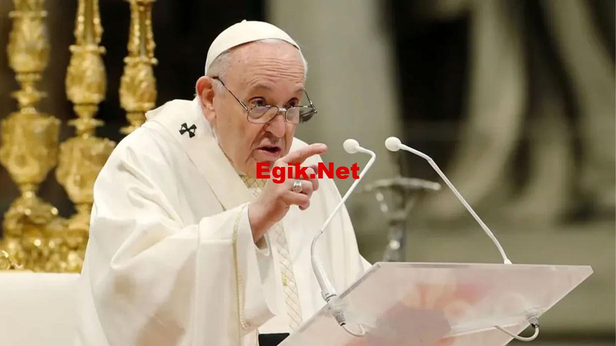 Papa Franciscus bir ilke imza attı!