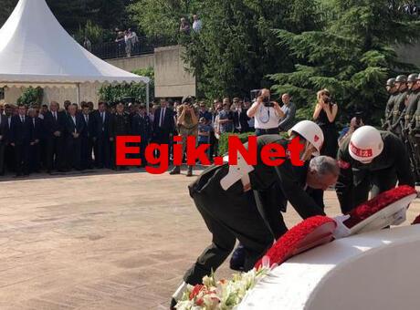 Cumhurbaşkanı Celal Bayar mezarı başında anıldı