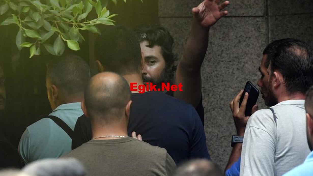 Lübnan’da rehine krizi: Hesabındaki parayı çekemediği için müşterileri rehin almıştı! Saatler sonra teslim oldu