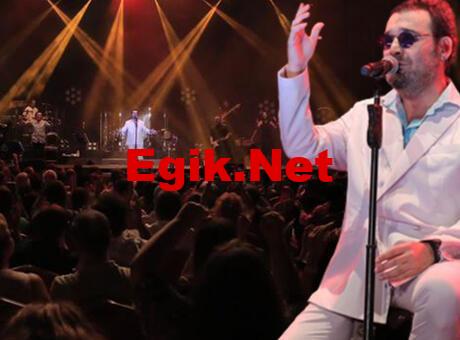 Yaşar ile Kuruçeşme Açıkhava’da pop rüzgarı