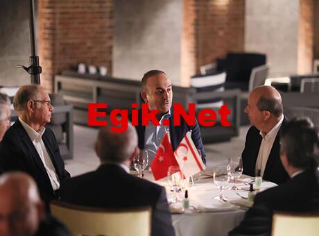 Bakan Çavuşoğlu, KKTC Cumhurbaşkanı Tatar ve mevkidaşı Ertuğruloğlu ile görüştü