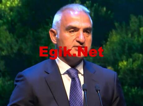 Bakan Ersoy: 396 sinema faaliyetine devam ediyor