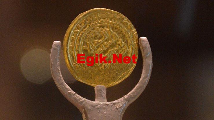 Bin yıllık 'Alparslan Sikkesi' Ahlat Müzesi'nde ziyarete açıldı