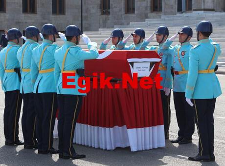 Eski milletvekili Ahmet Toptaş için TBMM’de tören