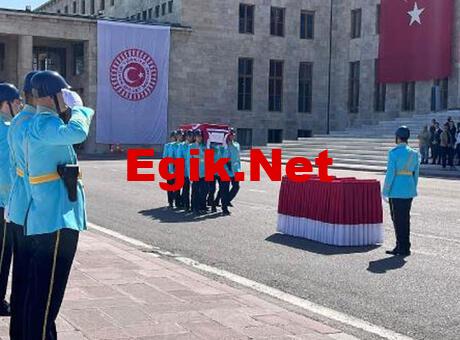 Eski milletvekili Pekşen için TBMM’de tören