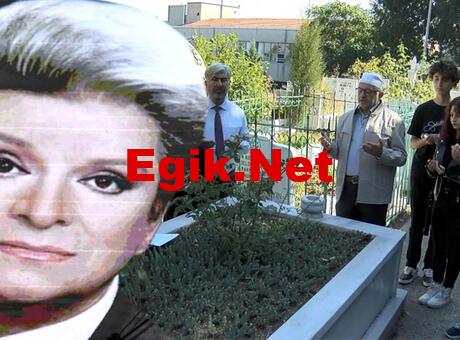 Zeki Müren vefatının 26’ncı yıl dönümünde kabri başında anıldı