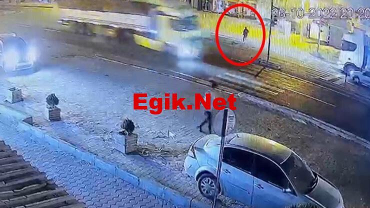 Mardin’de tır ile minibüs çarpıştı, yaya son anda kurtuldu