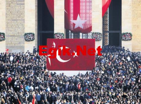 Anıtkabir doldu taştı