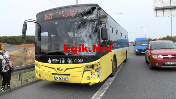 İETT otobüsü ile servis minibüsü çarpıştı: 7 yaralı