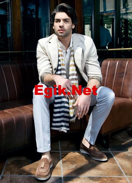 Ünlü oyuncu Şükrü Özyıldız’dan üzücü haber! Apar topar hastaneye kaldırıldı! Şükrü Özyıldız’a ne oldu?