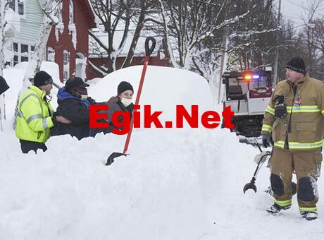 ABD’de etkisini sürdüren şiddetli kar fırtınası nedeniyle can kaybı 65’e çıktı.