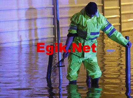 Kırmızı alarm verildi… Portekiz’de sel: 1 ölü