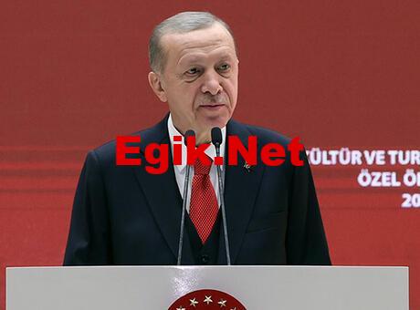 SON DAKİKA: Cumhurbaşkanı Erdoğan’dan ödül töreninde dikkat çeken mesaj! ”Mahalle baskısını reddediyoruz”
