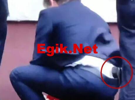 Polonya Adalet Bakanı Ziobro belinde silahla görüntülendi