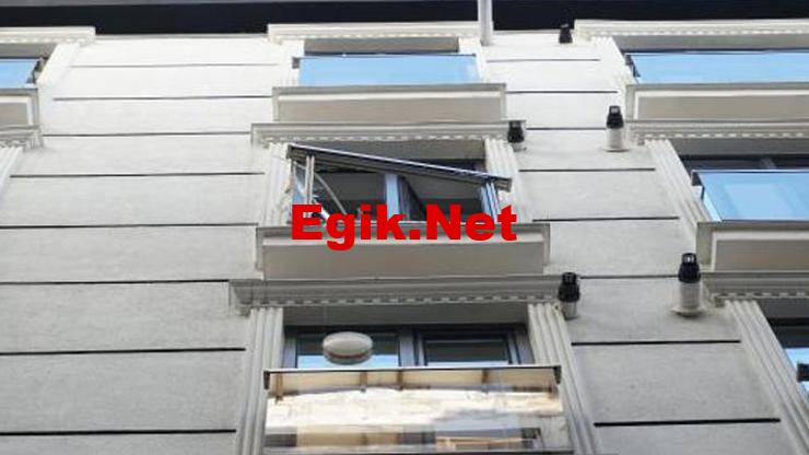 Dairede sıkışan gaz patladı: 3 yaralı