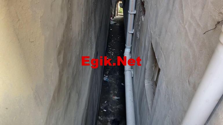 Evde doğum yaptı, bebeği 3. kattan attı