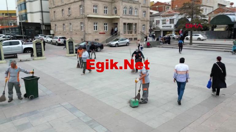 ‘1 Mayıs’ sosyal deneyi… İlk önce şaşırdılar sonra yardım ettiler