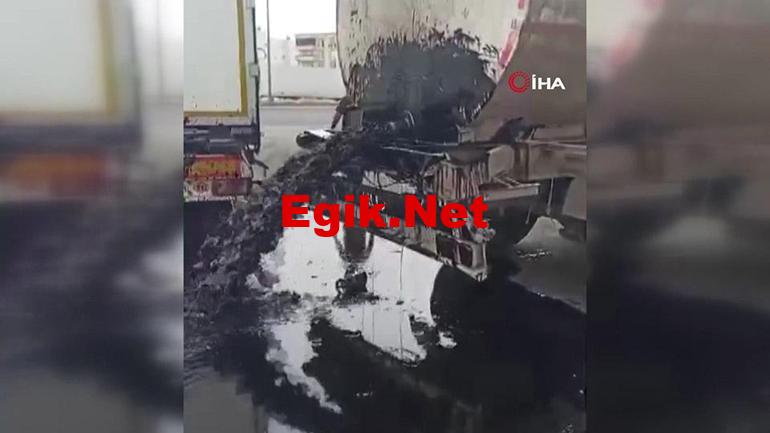 Tankerin deposu delindi, binlerce litre yağ oluk oluk yollara aktı
