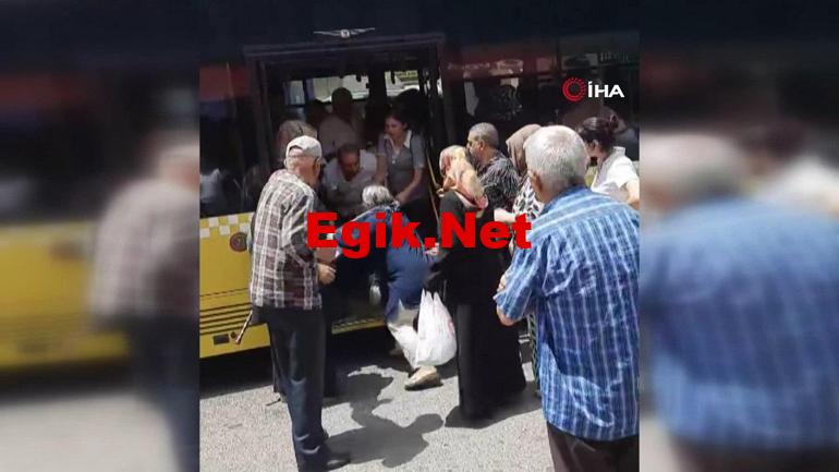 İETT otobüsünde yolcular birbirine girdi!