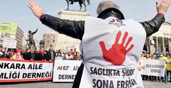 Aile hekimleri iş bırakıyor