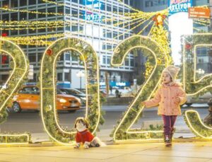 Hoş geldin yeni yıl: Neşe, umut ve coşkuyla karşıladık