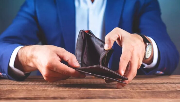 Sonunda itiraf ettiler: Derin ekonomik kriz içindeyiz