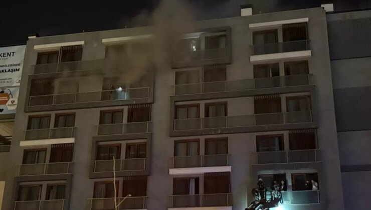 Denizli’de 7 katlı apartmanda yangın