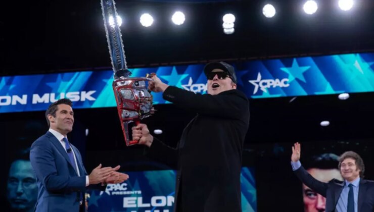 Koltuğu sallanan başkandan Elon Musk’a altın elektrikli testere! Bakın ne için kullanacak