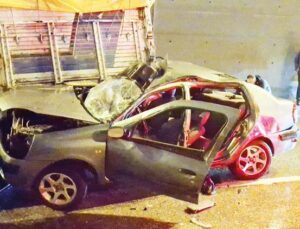 Zincirleme kaza: 1 ölü 4 yaralı