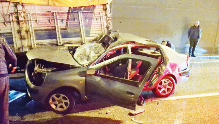 Zincirleme kaza: 1 ölü 4 yaralı