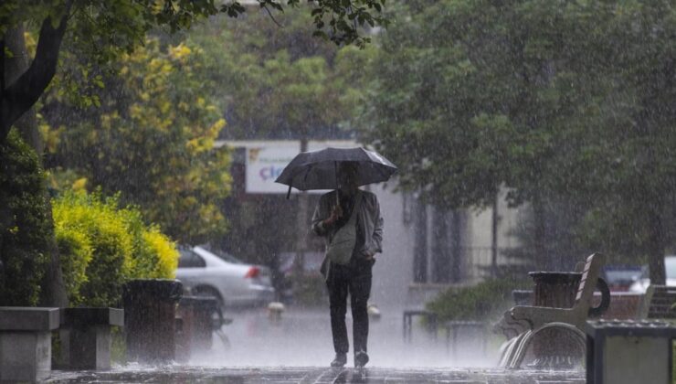 AKOM’dan İstanbul’a rüzgar ve şiddetli sağanak uyarısı