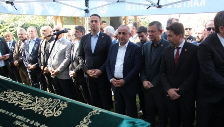 CHP Genel Başkanı Özgür Özel, cenaze törenine katıldı