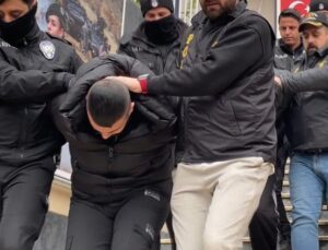 İstanbul’da esnafın kâbusu oluşlardı… Evlerinde bomba ve çok sayıda silah ele geçirildi