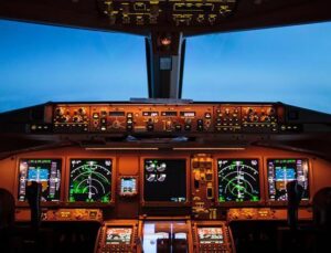 İstanbul’da pilotlar ve hava trafik kontrolörleri arasında ‘Leylek’ alarmı