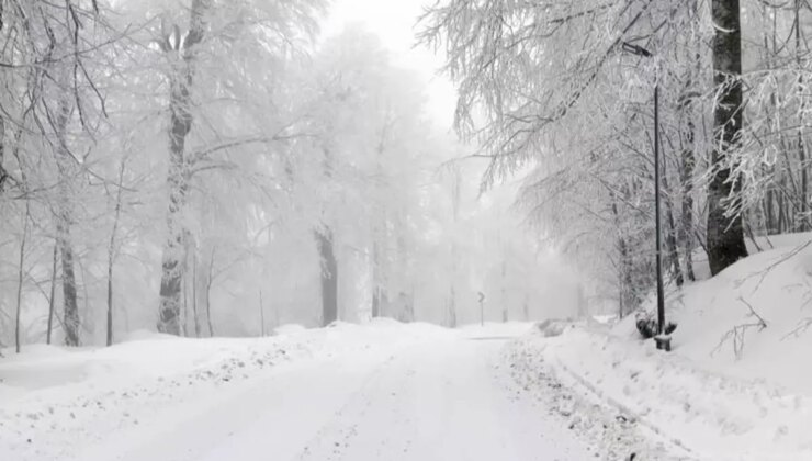 İstanbul’un yanı başı beyaza büründü