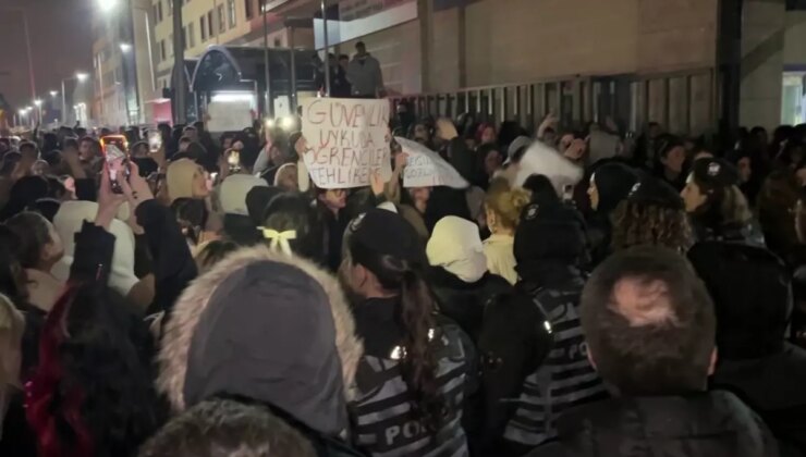 Kız yurduna gizlice girdi, takip ettiği kızı oda oda arayıp arkadaşlık teklif etti