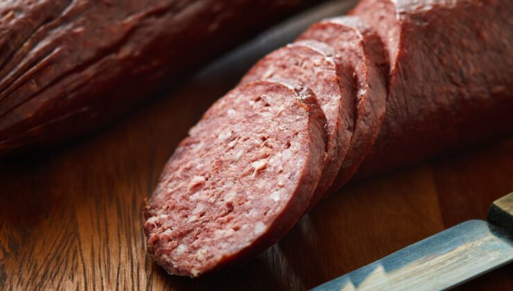 Ünlü sucuk markasına dev ceza