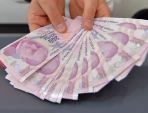 600 bin kamu işçisinin maaşlarına yüzde 50 zam teklif edildi