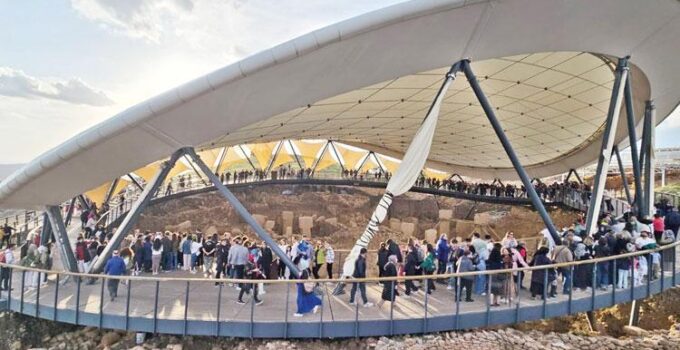 Göbeklitepe’yi 3 günde 30 bin kişi ziyaret etti: ‘Tarihin sıfır noktası’na bayram akını