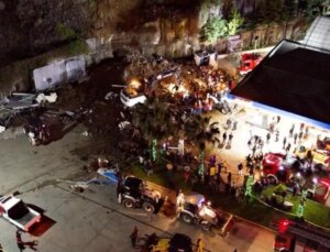 Samsun’da heyelan! Dağdan kopan kayalar aracın üstüne düştü, baba ve iki çocuk hayatını kaybetti