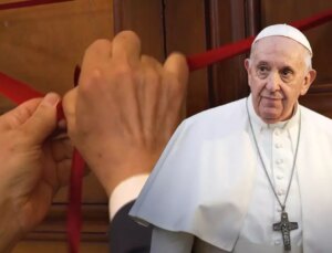 Vatikan’da Papa Franciscus’un odaları mühürlendi