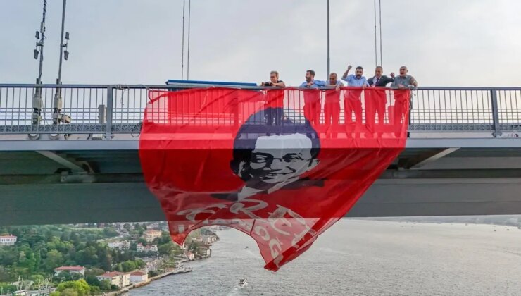 CHP milletvekilleri köprüye pankart astı: Küplere binen AKP’nin Meclis dışında bıraktığı isim oldu