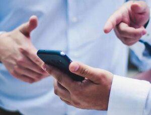 Güvenlik açığı olan 4 telefon ve 1 hoparlör toplatılıyor! İade hakkı var