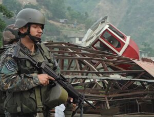 Hindistan Pakistan’ı füzelerle vurdu, ölü sayısı 26’ya yükseldi