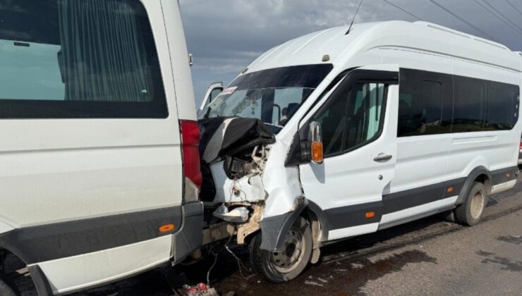 Öğretmen servisleri çarpıştı; 28 yaralı