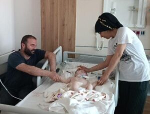 2 yaşında ama 16 ameliyat geçirdi! Baba ‘Yenidoğan Çetesi’ni işaret etti
