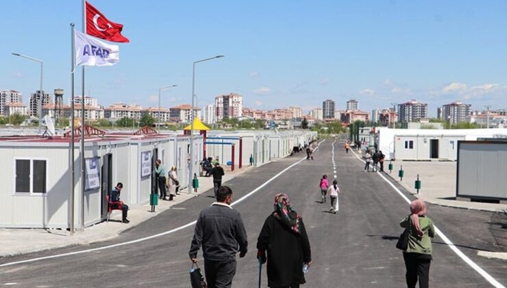 Depremzedelere ‘zaten kiracıydınız’ dediler konteyner kenti boşaltmalarını istediler