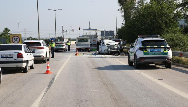 Hatay’da zincirleme trafik kazası: 1 kişi öldü, 10 kişi yaralandı